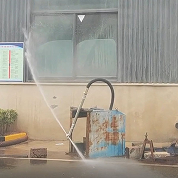 儲(chǔ)油罐防爆高壓清洗機(jī)