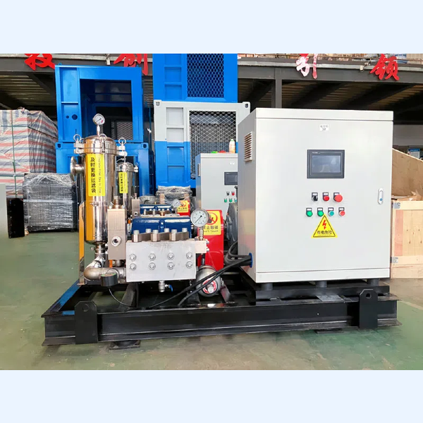 火力發(fā)電廠間冷塔冷卻壁高壓清洗機(jī)